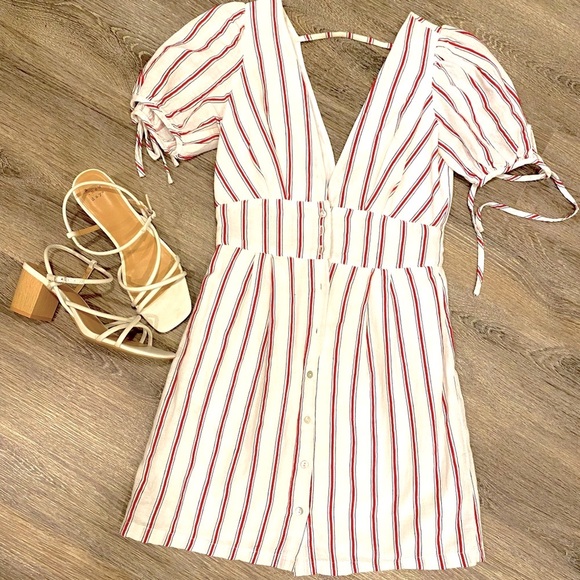 Forever 21 Dresses & Skirts - Forever 21 striped button front mini dress white red short sleeve Small